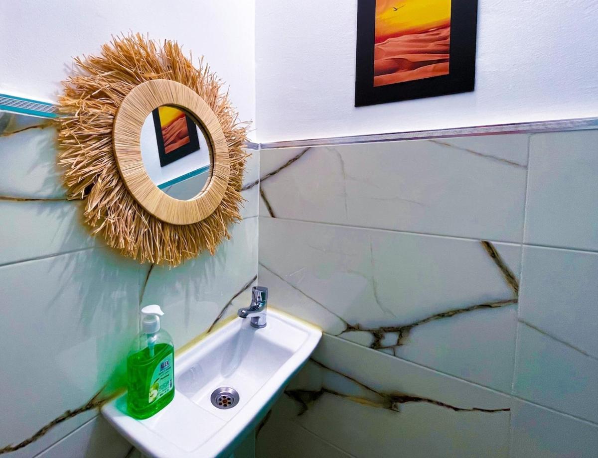 Сasa de vacaciones Luxury Riad, Marrakech, Pool, Free Airport Shuttle, Dar Bassidi *